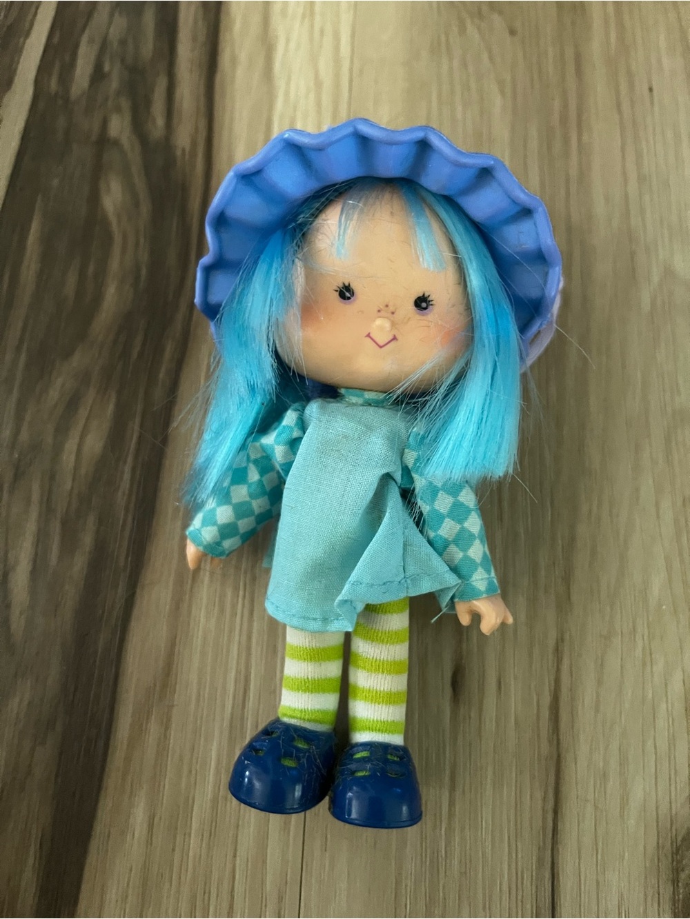 Vtg. 1980's Blueberry Muffin Doll, Strawberry Shortcake Kenner with hat & Shoes
